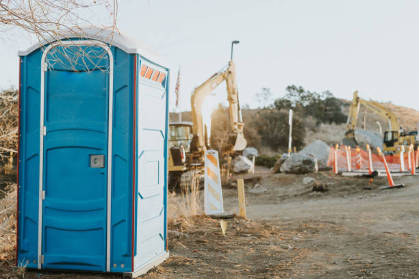 Porta potty delivery and setup in Dardanelle, AR